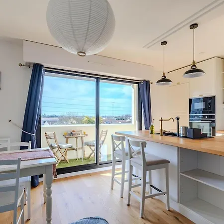 For 4 Pers - 15 Min From Airport & Center - Balcony - Pv Parking