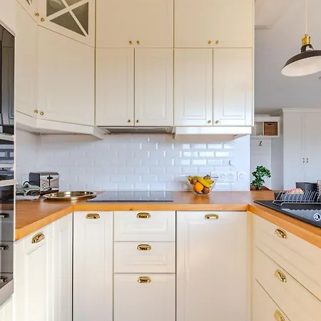 Lejlighed For 4 Pers - 15 Min From Airport & Center - Balcony - Pv Parking